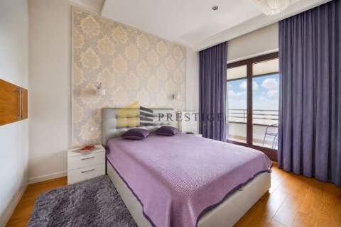 Apartament z pięknym widokiem, metro, 80m2