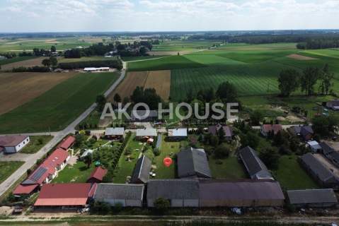 DZIAŁKA z zabudowaniami 1562 m2 Truskolasy