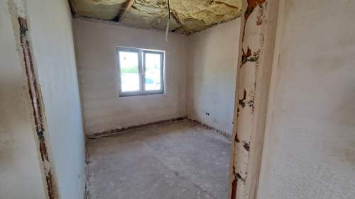 Dom parterowy o pow. 95.91m2, działka 459m2, Piotrów