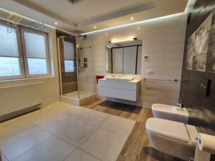 Przestronny apartament 128 m z 2 balkonami Cent