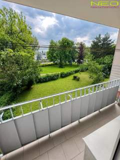 Kawalerka z potencjałem-duży balkon-1 piętro
