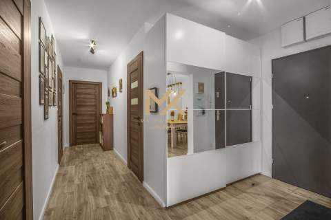 Wyjątkowy apartament z balkonem / Legnicka