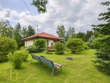 Dom 71,57 m , działka 1957 m , 2 wjazdy Łąki k. Radzymina