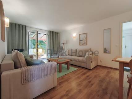 Apartament na zamkniętym ośrodku przy plaży