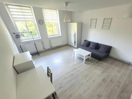 Duża kawalerka, 30 m2 - M. Kolbego 4