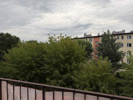 3 pokoje 46 m 4 piętro balkon