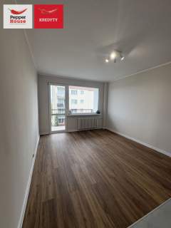 3 pokoje, Karwiny, po generalnym remoncie, balkon