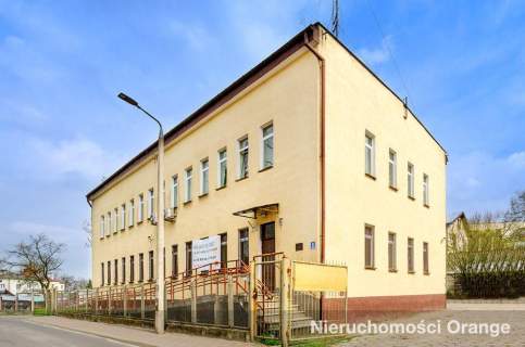 Nieruchomość pod biuro, placówkę medyczną