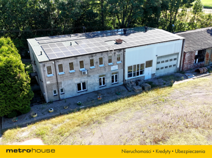 Kompleks przemysłowy przy DK 74 - hale i magazyny