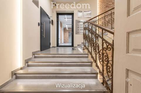 Lokal usługowy z zapleczem mieszkalnym w centrum