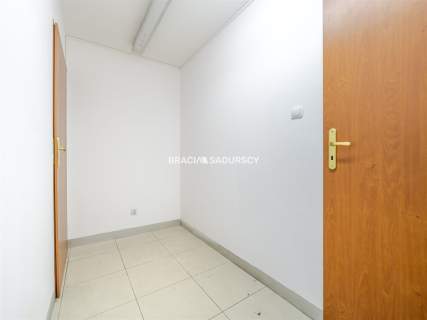 lokal 76m2, Kremerowska przy Karmelickiej