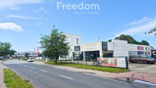 Lokal usługowy z dużą ilością miejsc parkingowych