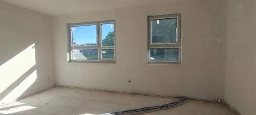 Segment Skrajny Szamocin, Las , 5 pok. , 150 m2, garaż .