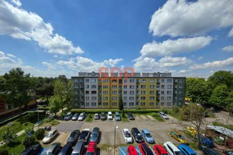 3-pokojowe mieszkanie Blok po modernizacji HALEMBA II Piwnica