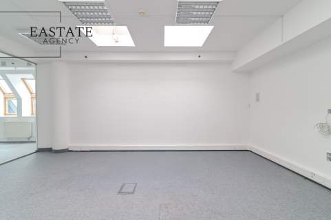 Prestiżowe biuro 331 m w Krzywym Domku Taras