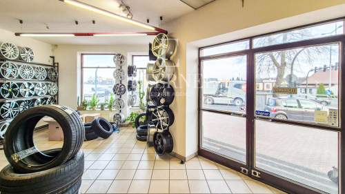 Lokal wolnostojący 334m2 6 m.parkingowych