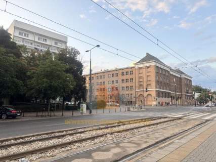 Słoneczne 2 pokoje balkon piwnica, przy Żelaznej