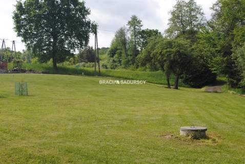 Gospodarstwo około 2 ha w Łazanach gm.Biskupice