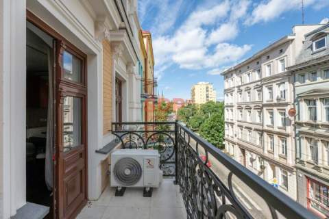 Piękne mieszkanie od Architekta w rewitalizacji z windą