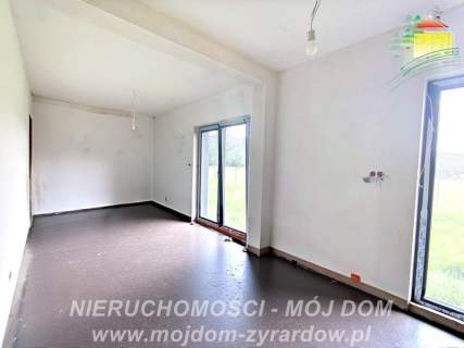 Nowoczesny dom do wykończenia, dobra lokalizacja.