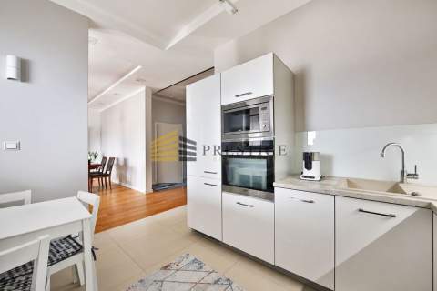Apartament z pięknym widokiem, metro, 80m2