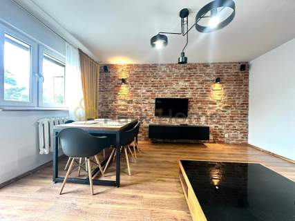 Mieszkanie z dużym balkonem w świetnej lokalizacji