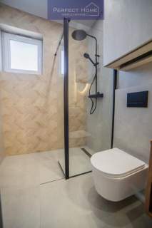 Apartament 4 pokojowy pod klucz , na zamkniętym osiedlu.