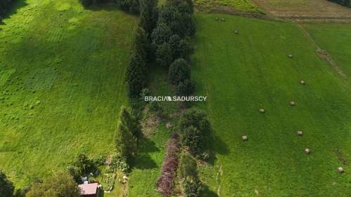 Działka budowlana o powierzchni 30 arów w Brodach