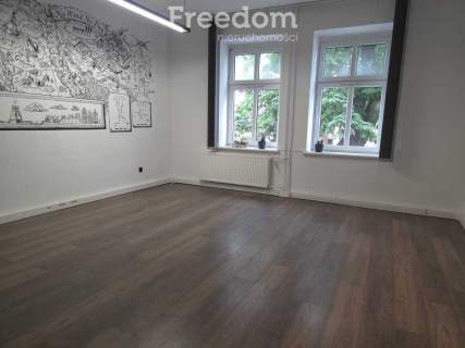 Lokal 90 m gabinety, medycyna, usługi