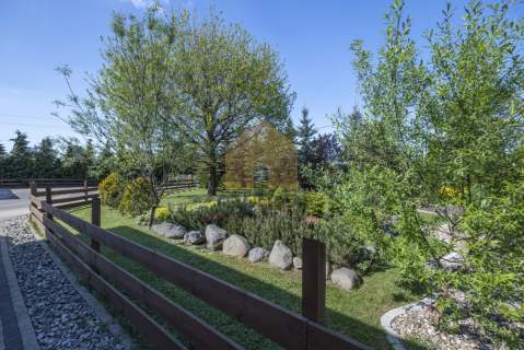 Garaż na 2 samochody 250m2 domu zielona okolic