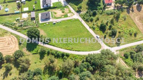Działka w Jaroszkach