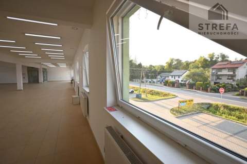 Lokal handlowo-usługowy 400 m2 przy drodze krajowej DK75 w Jurkowie
