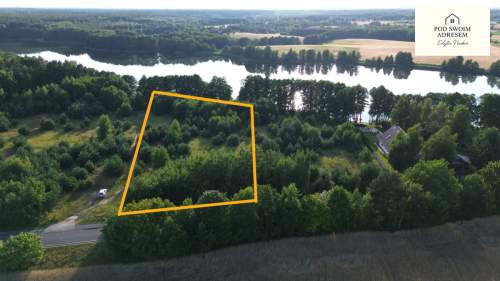 Działka z linią brzegową / zabudowa mieszkaniowa