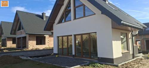dom na 6a ,DOJAZDÓW
