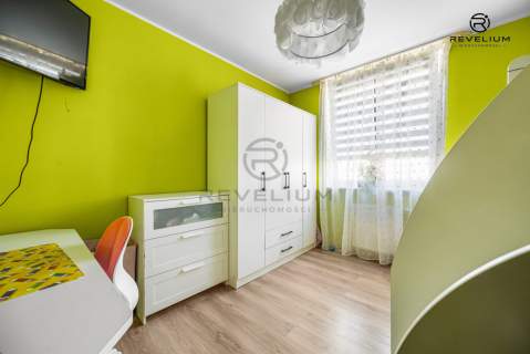 3 POKOJE BALKON 2 MIEJSCA HALA