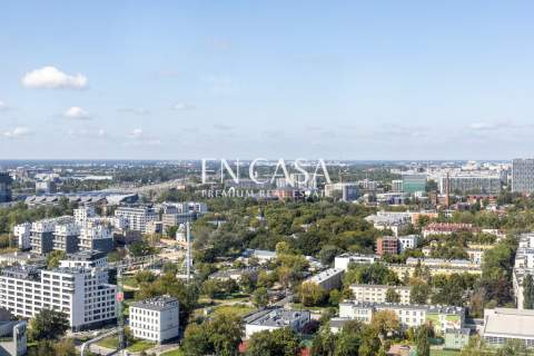 Apartament na 28. piętrze w Towarowa Towers