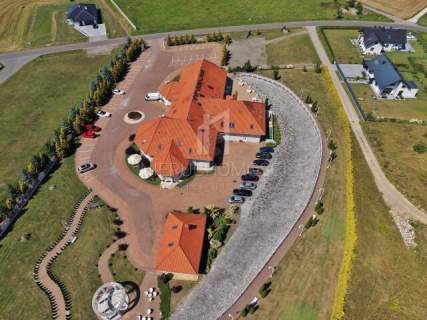 SĘKOWSKI DWÓR - LUKSUSOWY HOTEL, RESTAURACJA I DOM WESELNY, S