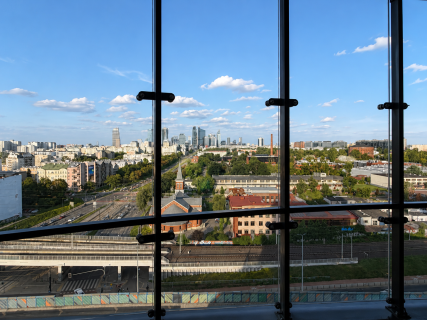 Studio Premium Bliska Wola Tower Widok na Warszawę