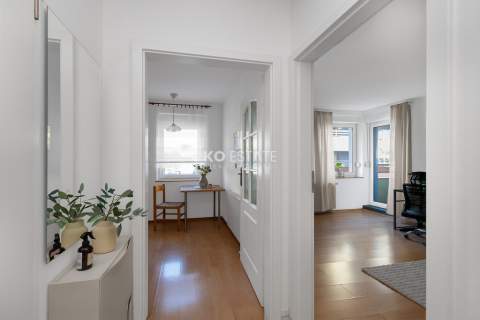 Blisko uczelni Gaj Balkon Inwestycja