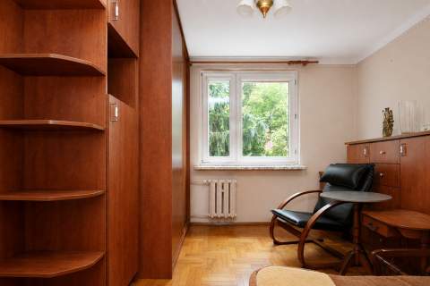 do remontu, balkon, pierwsze piętro