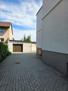 Bezczynszowe 3 pokoje z ogrodem, tarasem, garażem