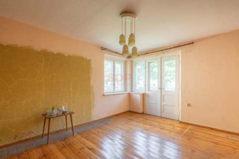 4 pokoje Osobna kuchnia Balkon 