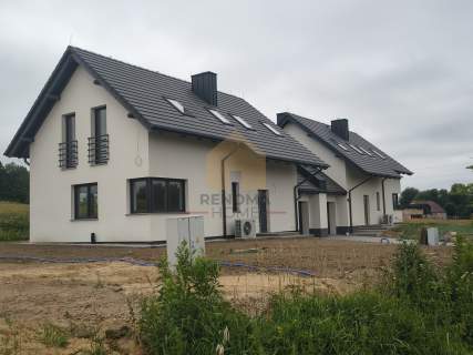 Dom w zabudowie bliźniaczej w Milikowicach