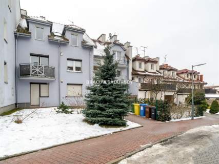 Kameralne 3 pokoje z dużym balkonem