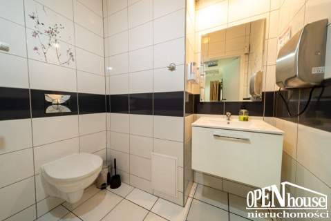 Lokal Karlino   Plac Jana Pawła II 13 64,43 m 