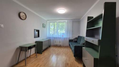 Wynajmę mieszkanie - 2 pokoje z osobną kuchnią, łazienką i b