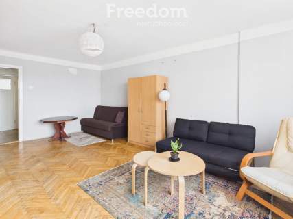 Przestronne 2 pokoje z garażem