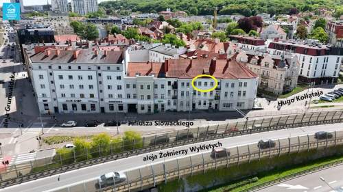Doskonała lokalizacja, w zadbanej kamienicy