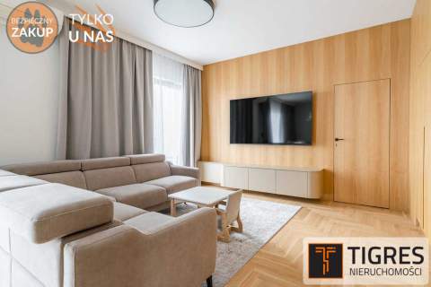 Penthouse / Wysoki standard / Duża loggia