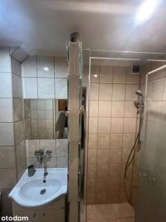 42 m2 rozkładowe balkon miejsce postojowe